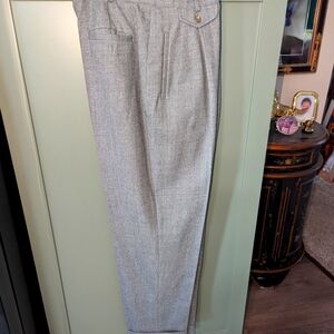 Ladies Gray cuffed Ralph Lauren 100% wool slacks